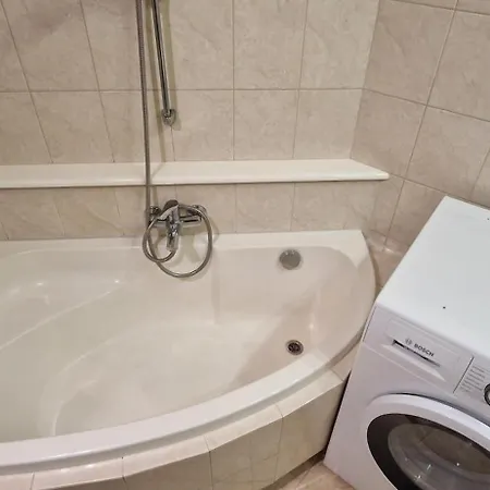 W Centrum Ilawy Przy Jeziorze Jeziorak אילאווה