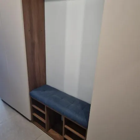 W Centrum Ilawy Przy Jeziorze Jeziorak Apartment *