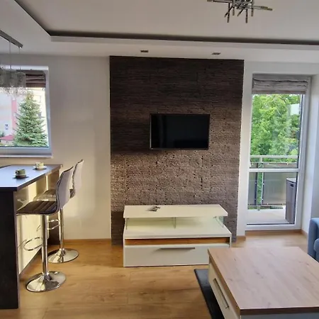 W Centrum Ilawy Przy Jeziorze Jeziorak * אילאווה