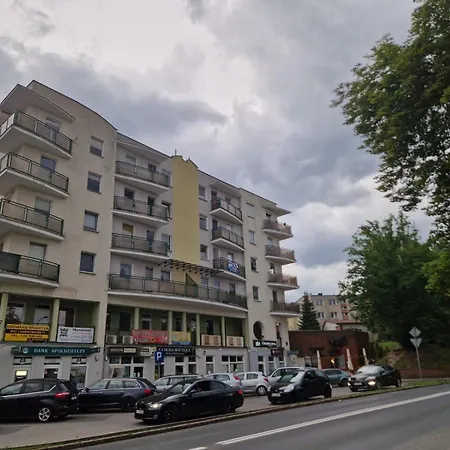 W Centrum Ilawy Przy Jeziorze Jeziorak דירה